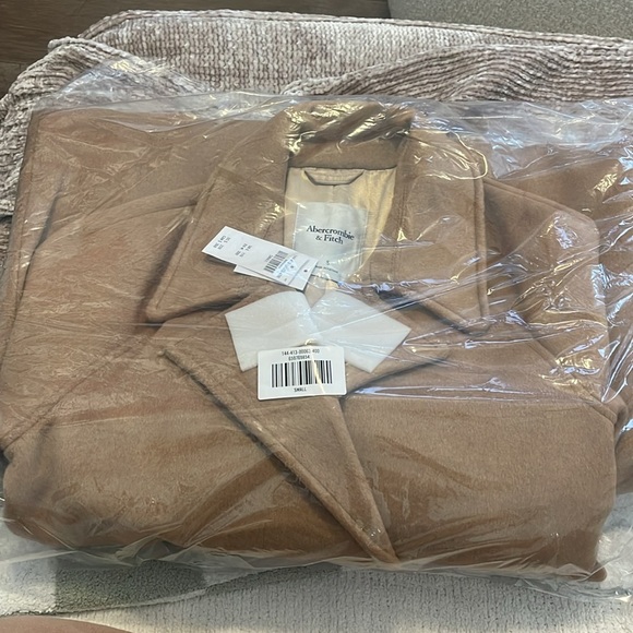 Trench Coat - Picture 5 of 5